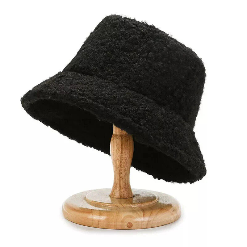 Warme Modieuze Teddy Buckethat - Livia