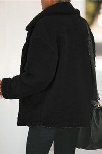 Modny jas z podniesionym kołnierzem i zamkiem błyskawicznym - Amara