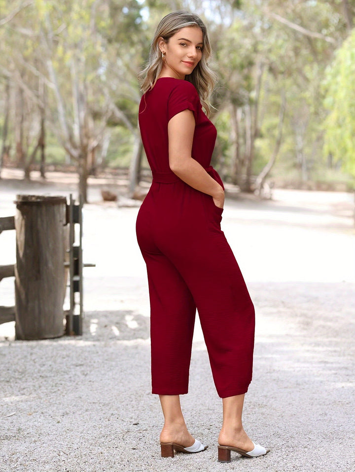 Stijlvolle korte jumpsuit met knoopsluiting en tailleband - LuftVibe