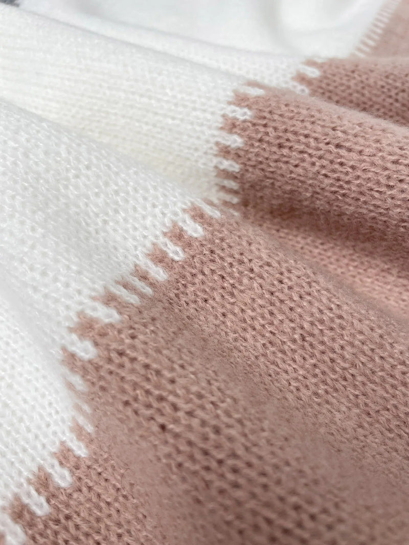 Komfortowy sweter w panterkę - Laura