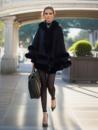 Oversized Furry Cape Jas voor Vrouwen - Fiona