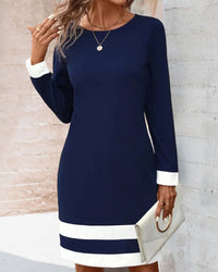 Trendy Donkerblauwe Jurk met Klassieke Silhouette – Aurelia