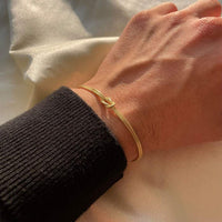 Minimalistische Knoop Armband – Elva