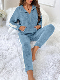 Zachte Pluche Lounge Pyjama Set met Kleuraccenten - Lyra
