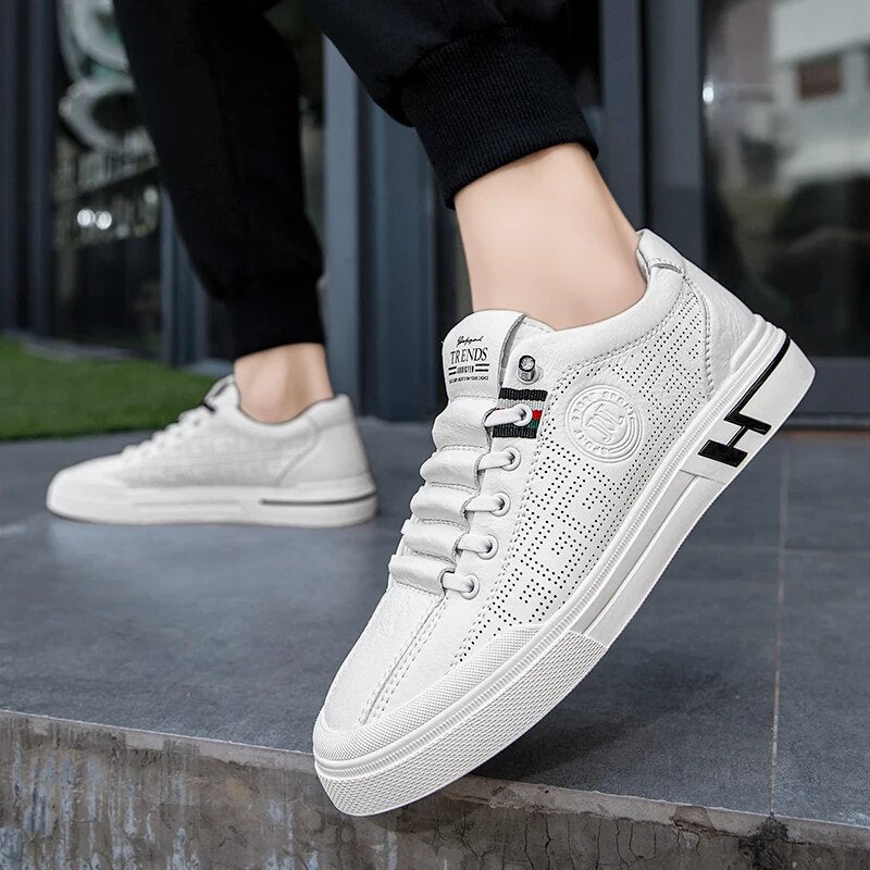 Heren Sneaker van Geperforeerd Leer met Lichtgewicht Constructie – Ethan