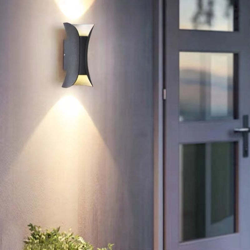 Moderne LED Buitenwandlamp - LumiEdge