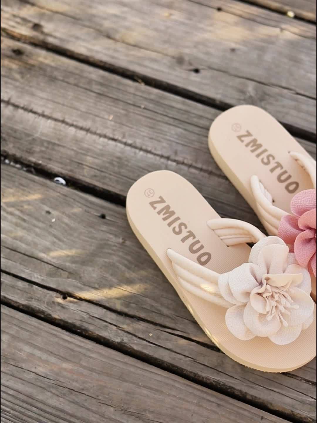 Stijlvolle dames slippers met bloemdetaillering voor de zomer - BlütenSchritt