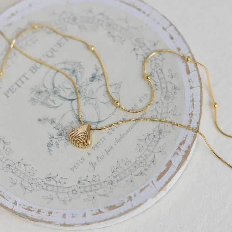 Gouden Sint-Jakobsschelp Bloemenketting - Lila