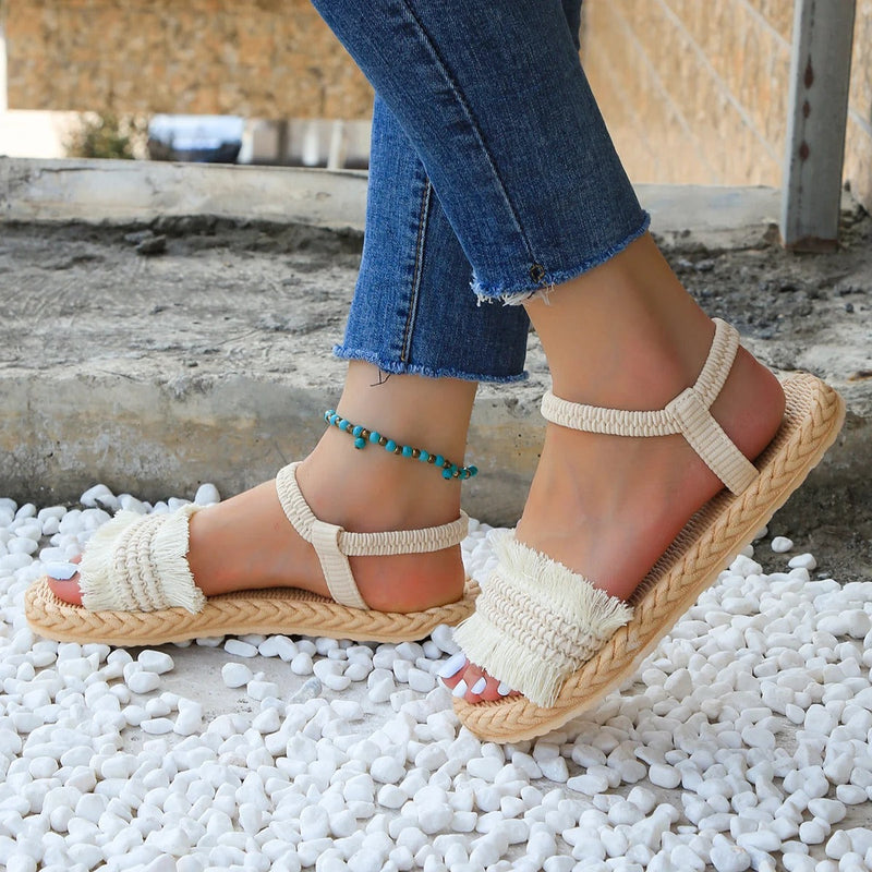 Trendy kwast sandalen met een lage hak – Juliet