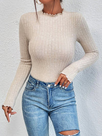 Beżowy prążkowany body dla kobiet - Liora