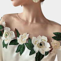 Gebloemde Beige Damesblouse met Losse Pasvorm – Elvira