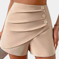 Asymmetrische Damesshort met Sierknopen – Nerina