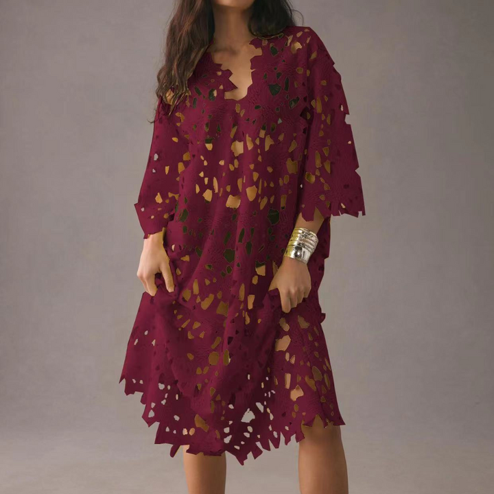 Zwierige Midi Jurk met Geborduurde Details - Isla