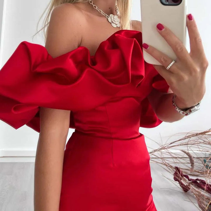 Jurk met Asymmetrische Schouderlijn – Elin