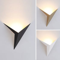 Moderne Driehoekige Wandlamp - TrigoLux