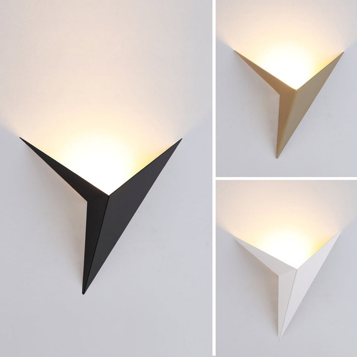 Moderne Driehoekige Wandlamp - TrigoLux