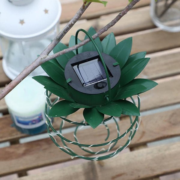 Zonnelamp in Ananasvorm - SolarPine