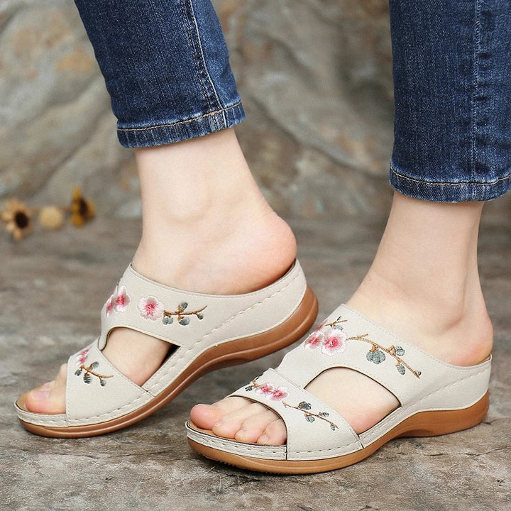 Orthopedische Dames Bloemensandalen – Florina