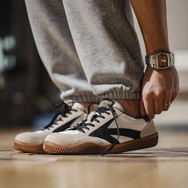 Retro Sneakers met Modern Comfort - Stride84