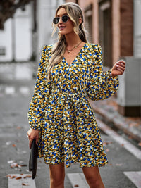 Uitlopende Mini-jurk met Riem en Ruffles – Noëlle