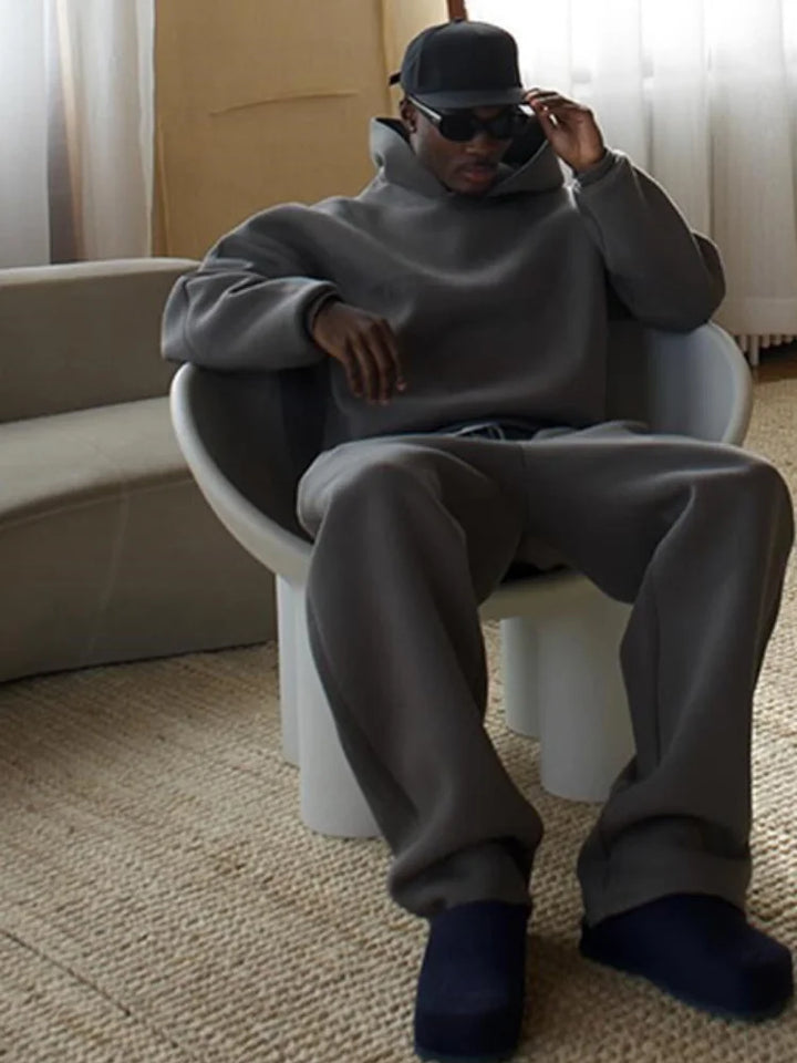 Oversized męski dres treningowy z kapturem i spodniami dresowymi - Bastian