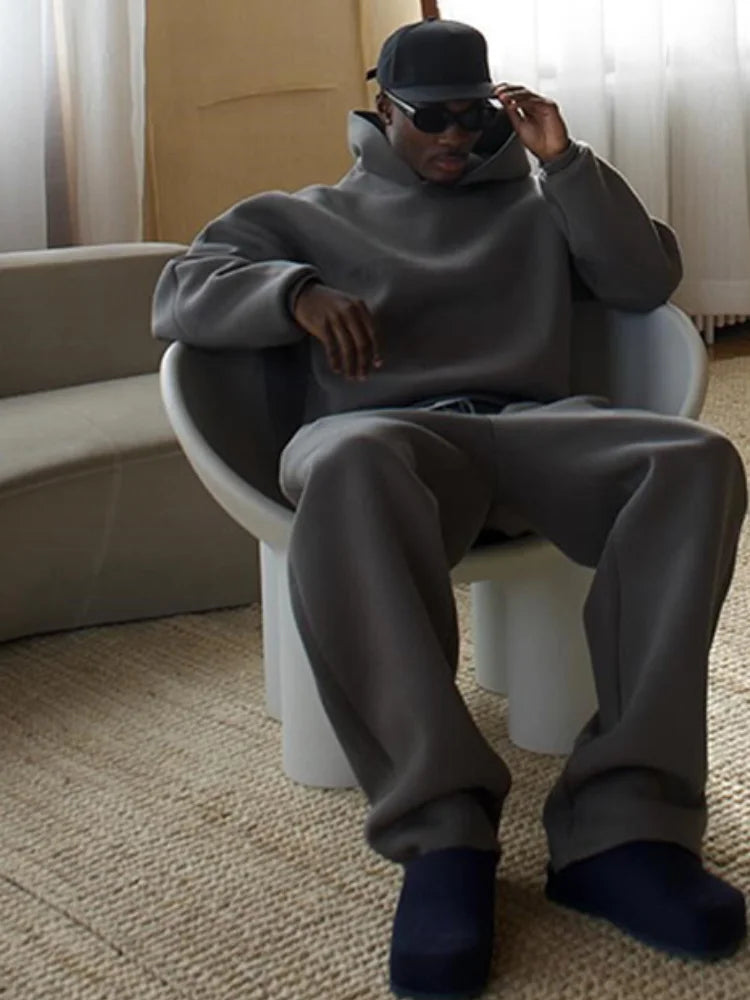 Oversized męski dres treningowy z kapturem i spodniami dresowymi - Bastian