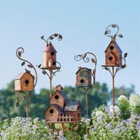 Metalen Kunst Vogelhuisje op Tuinplug - FeatherNest