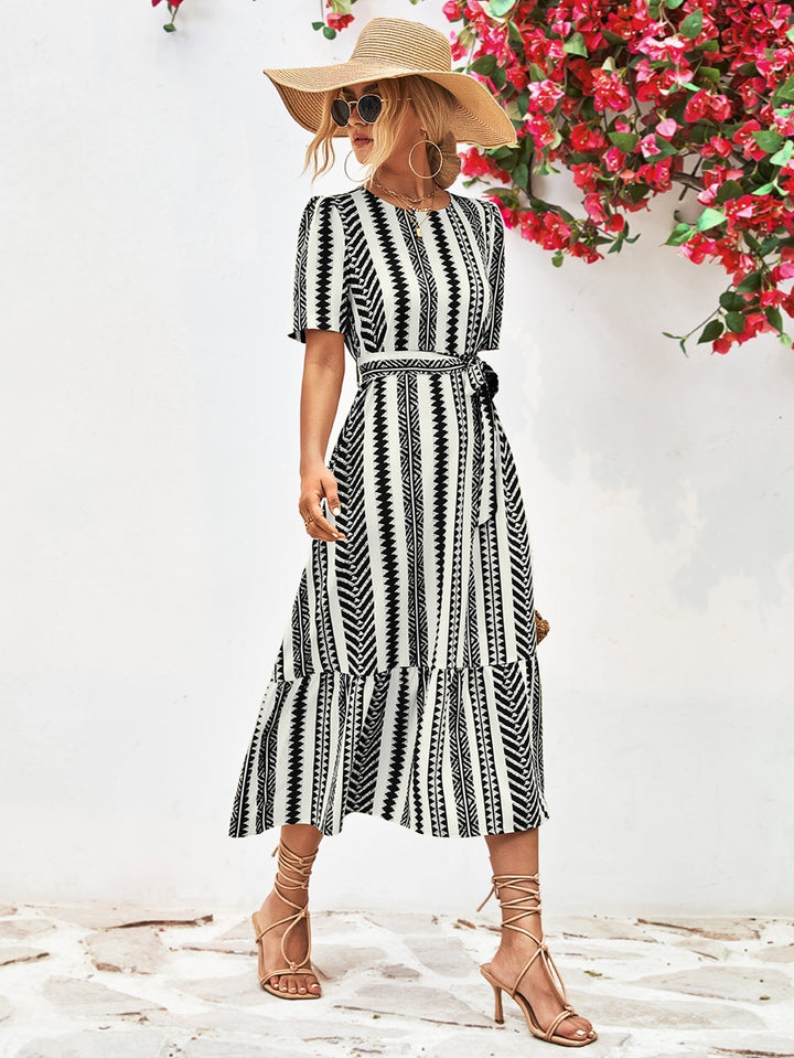 Zwart-Wit Gestreepte Midi-jurk – Elise