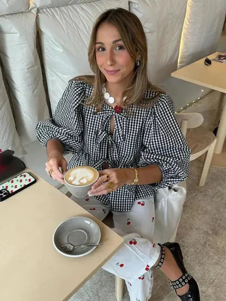 Geruite Dames Blouse met Pofmouwen – Maeve