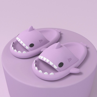 Trendy SoftSteps Sharkies Slipper – Zacht, Dempend