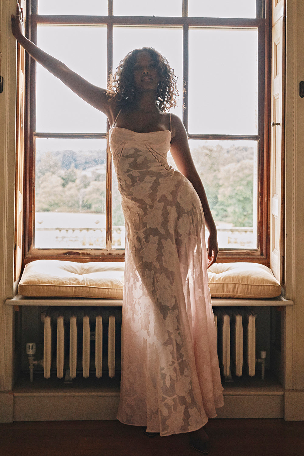 Stijlvolle Mouwloze Jurk – Viviana