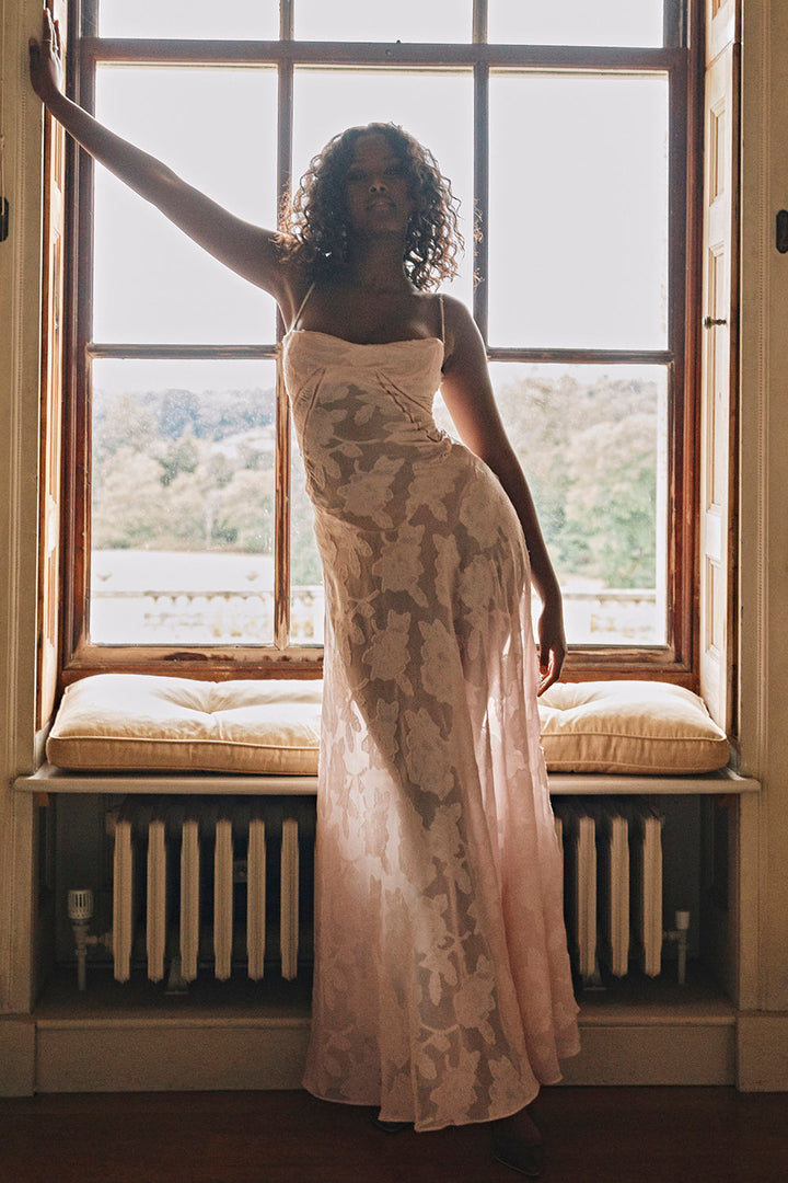Stijlvolle Mouwloze Jurk – Viviana