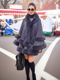 Oversized Furry Cape Jas voor Vrouwen - Fiona