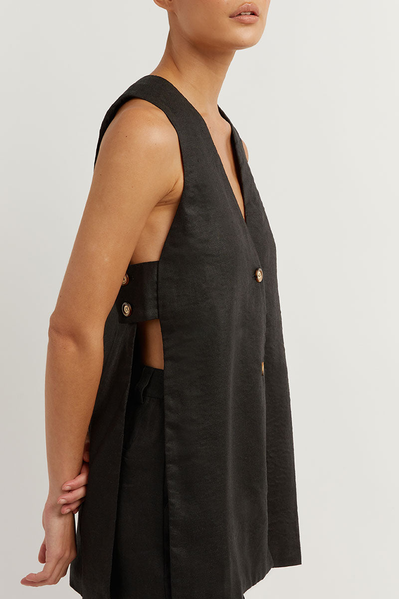 Dames Zomerset met Mouwloze Gilet en Hoge Taille Shorts – Sylvie