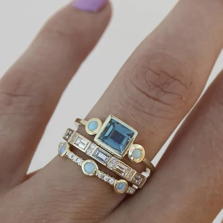 Vintage Ring met Blauwe Kristal - Lunara