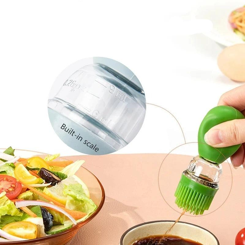Siliconen Oliefles met Borstelkop - OilBuddy