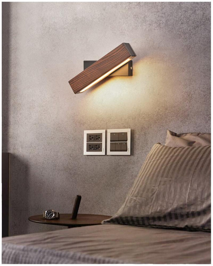Houten LED-Wandlamp met Draaifunctie - Twilight Pivot