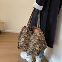 Oversized Canvas Schoudertas met Luipaardprint - Lila