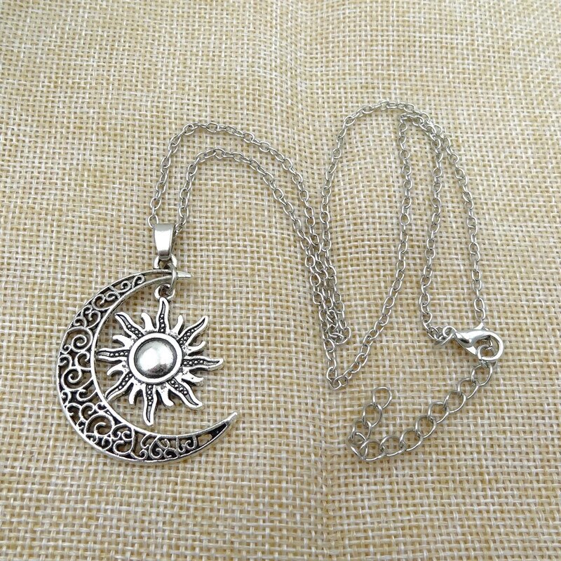 Vintage Zon- en Maanketting | Twee betekenissen aan 1 ketting!