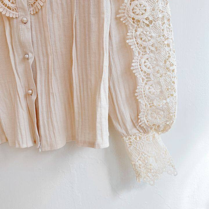 Lucy Lace Blouse | Klassiek, elegant & super cute!