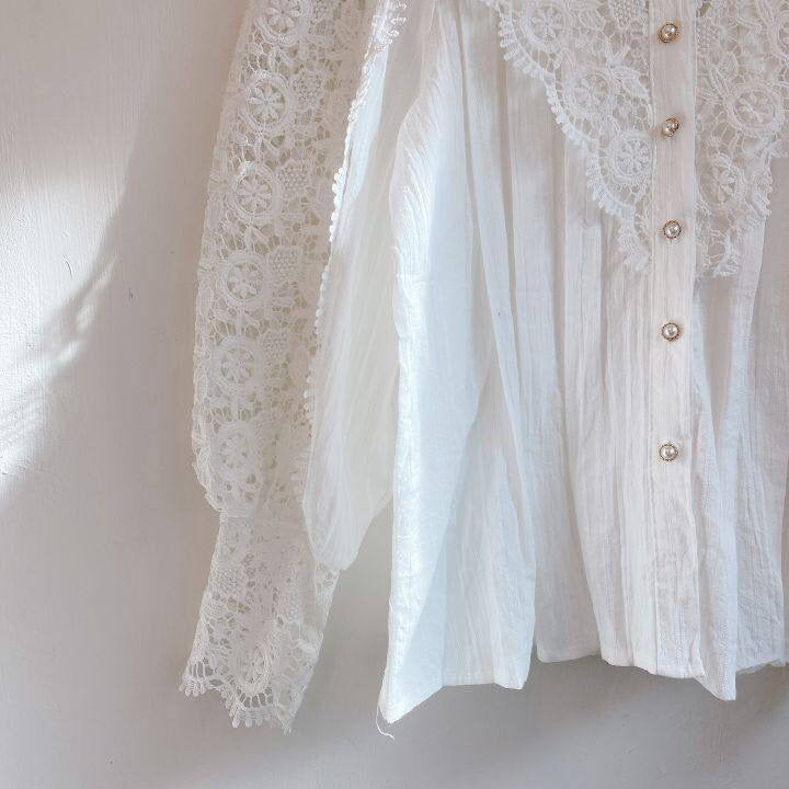 Lucy Lace Blouse | Klassiek, elegant & super cute!