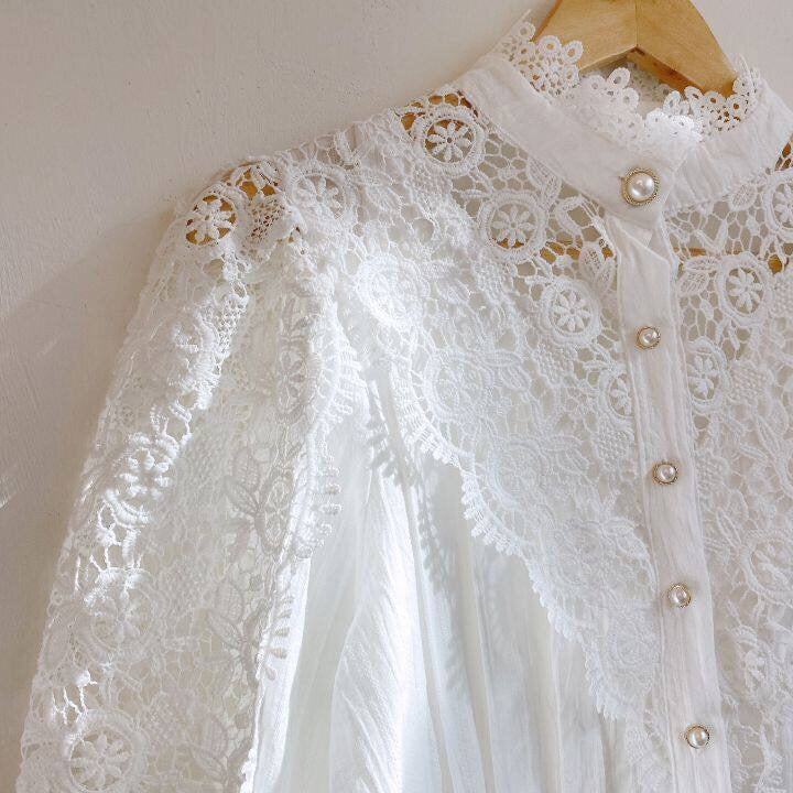 Lucy Lace Blouse | Klassiek, elegant & super cute!