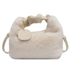 Fluffy Handbag | Deze tas wil je gewoon knuffelen