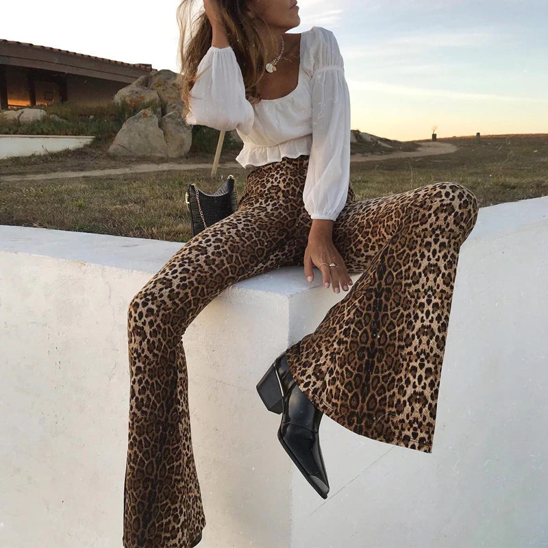 Alia Animal Flared Pants | Een stijlvolle & sexy pantalon