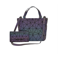 Gina Glow in the Dark Tas | Stoere tas met geometrisch patroon